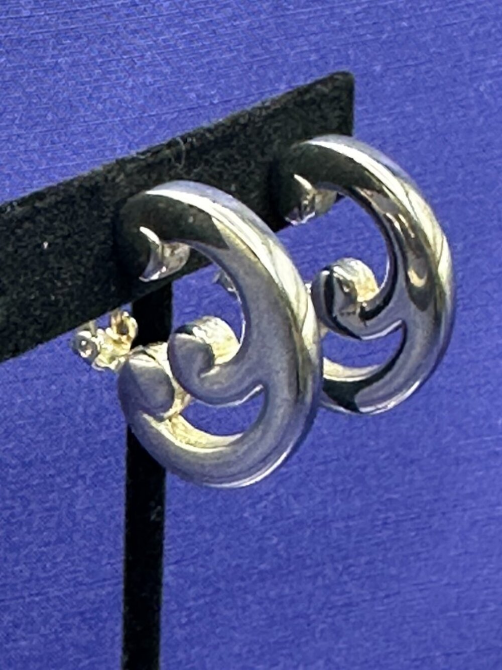 VTG (1980s) Givenchy Silver-Plated Clip Earrings